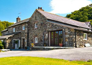 cottage with hot tub cumbria